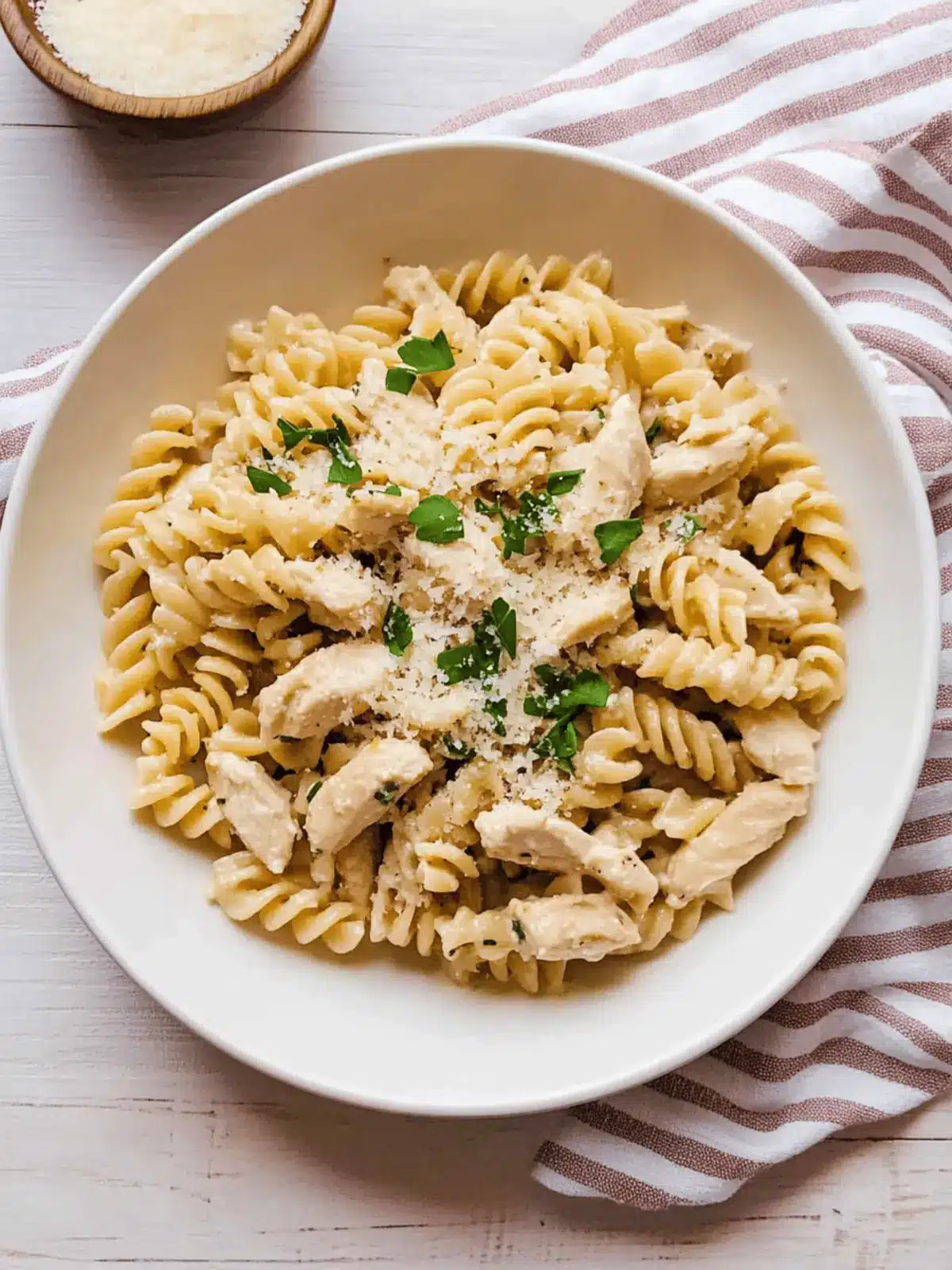 Crockpot Garlic Parmesan Chicken Pasta