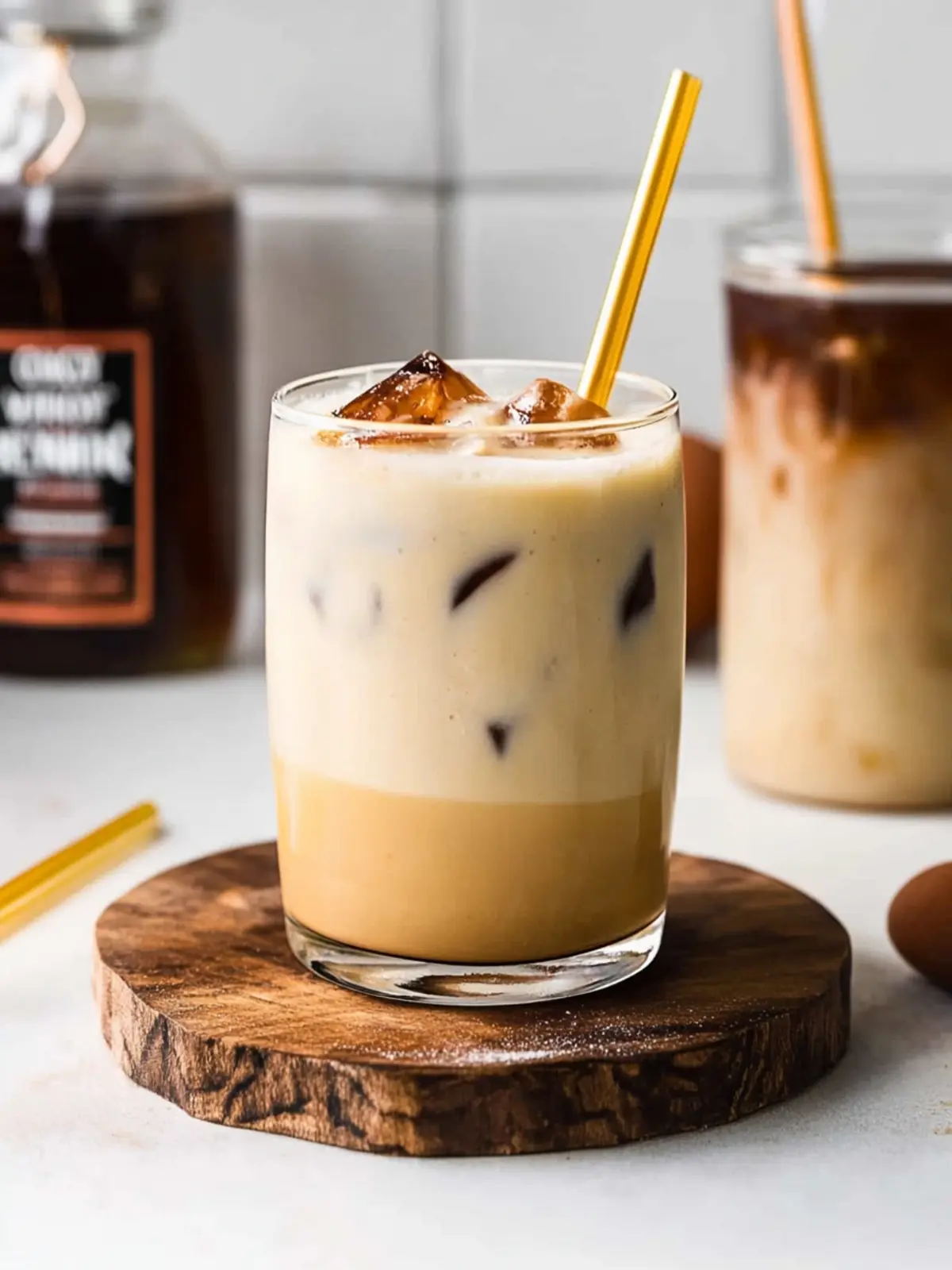 Creamy Eggnog White Russian: The Perfect Holiday Cocktail 2 Eggnog White Russian
