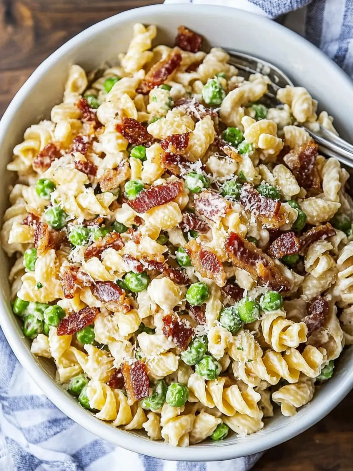 Creamy Bacon Pasta Salad That's Perfect for Every Barbecue 3 creamy bacon pasta salad