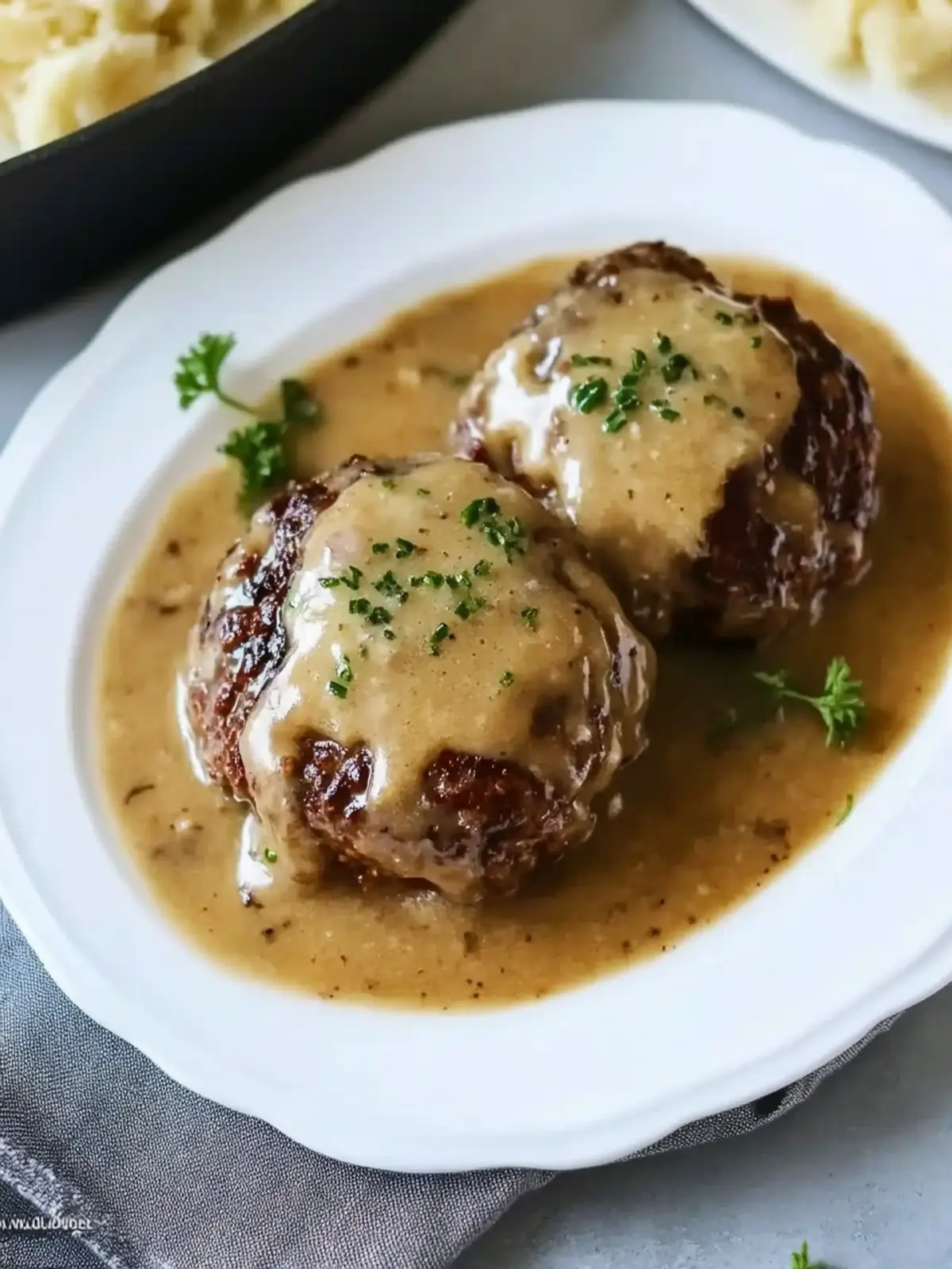Savory French Onion Salisbury Steak with Gruyère Gravy Magic 5 French Onion Salisbury Steak with Gruyère Gravy