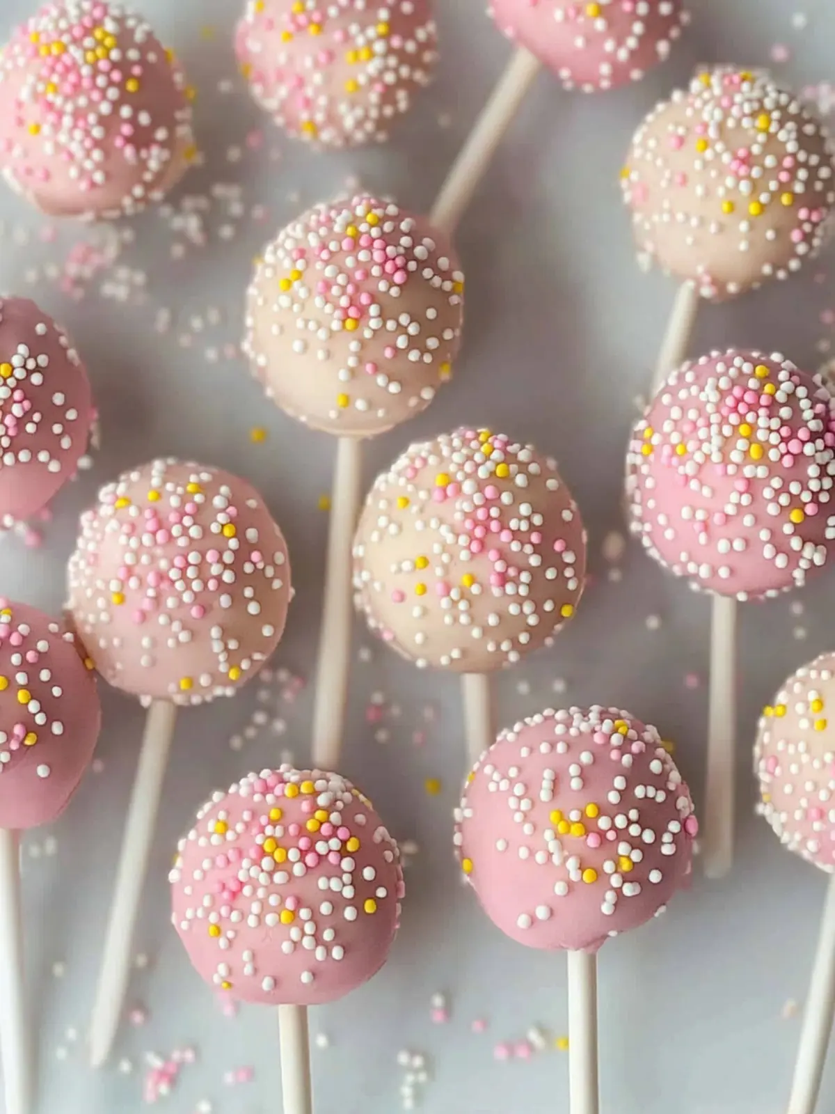 Delicious Birthday Cake Pops Just Like Starbucks at Home 3 Birthday Cake Pops