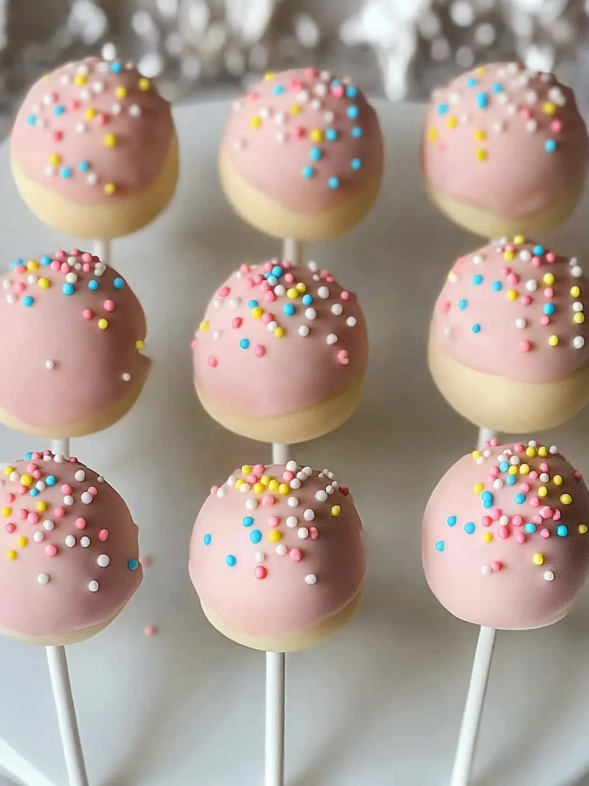 Delicious Birthday Cake Pops Just Like Starbucks at Home 2 Birthday Cake Pops