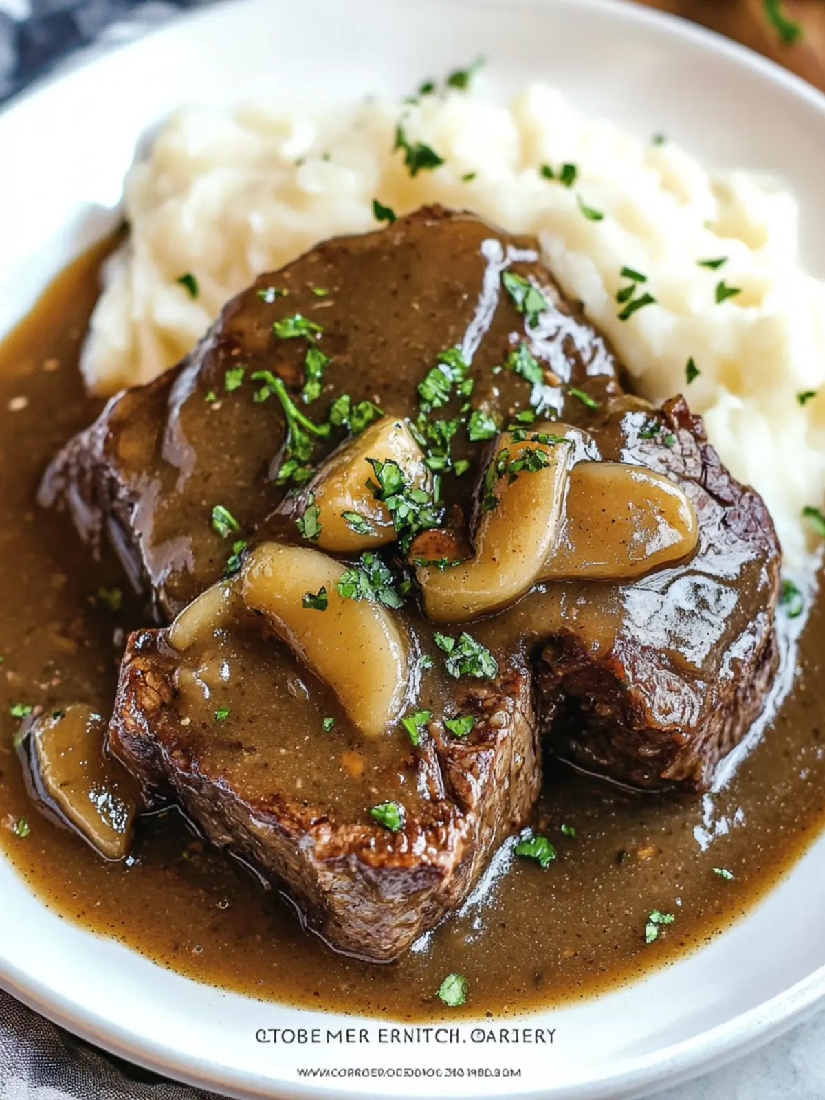Crock Pot Cube Steak with Gravy: Ultimate Comfort Food Delight 3 Crock Pot Cube Steak with Gravy
